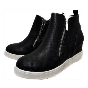 Journee Collection Pennelope Women's Hidden Wedge Shoes